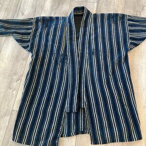 Vintage short Japanese kimono with boro patching in navy and white